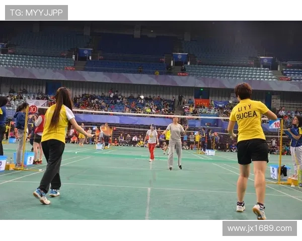 赛后分析:深圳羽毛球队与北京羽毛球队的团队协作与战术对比探讨 赛后分析:深圳羽毛球队与北京羽毛球队的团队协作与战术对比探讨